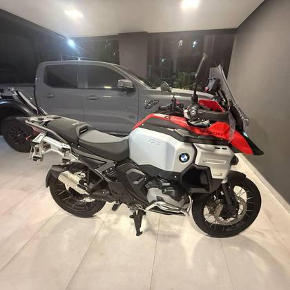 BMW R 1300 GS ADVENTURE BMW R 1300 GS ADVENTURE